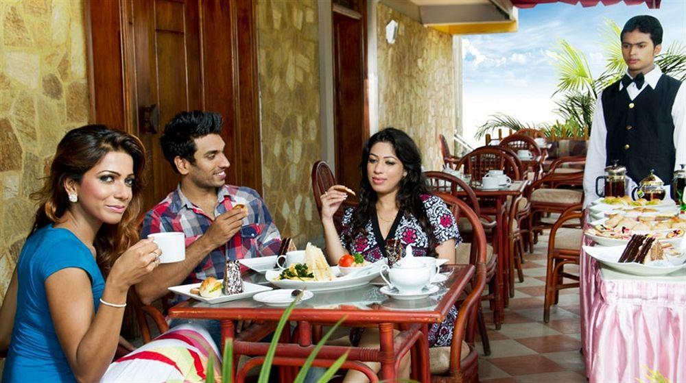 Omega Regency Colombo Hotel Exterior photo