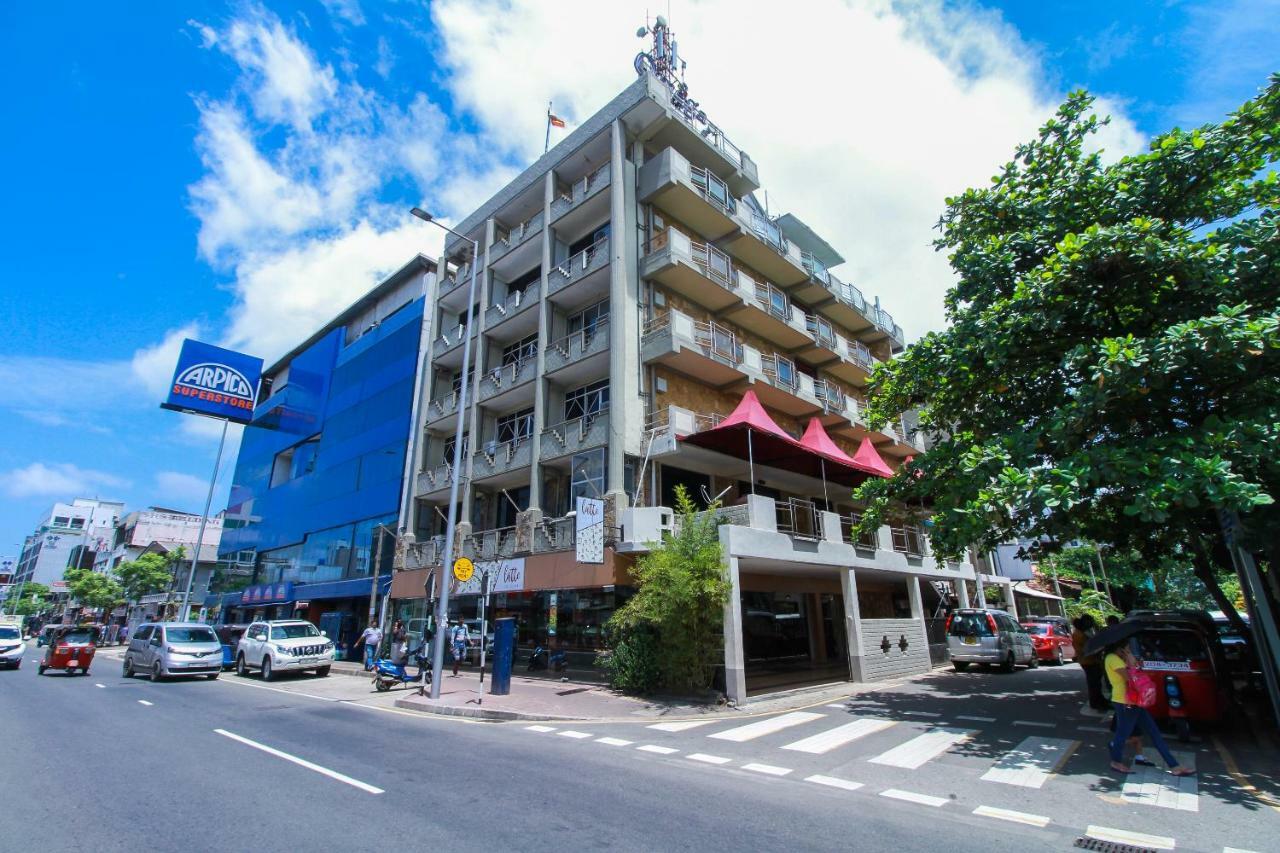 Omega Regency Colombo Hotel Exterior photo